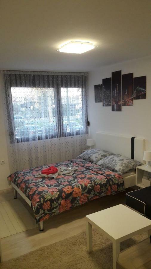 Studio Apartman Marija 萨格勒布 外观 照片